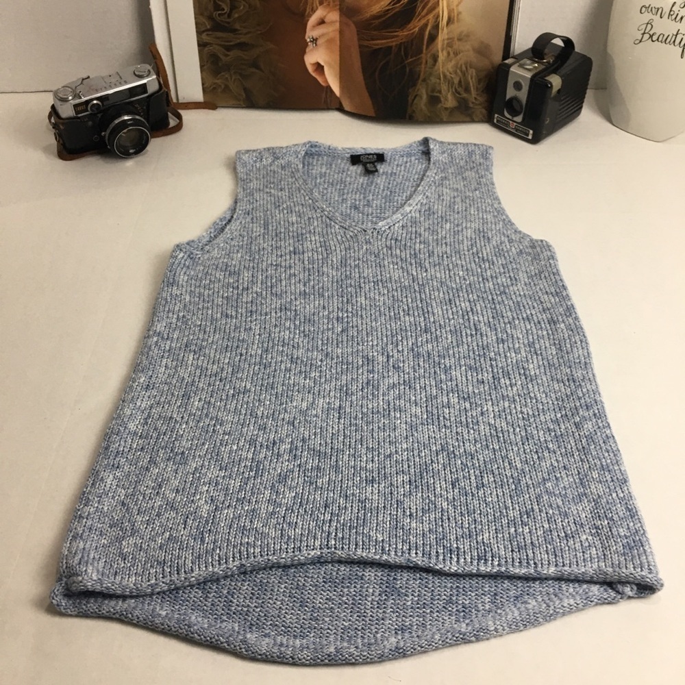 90s Minimalist Textured Sweater Vest | Coastal Grandpa Core Tank Jones New York - Picture 3 of 10